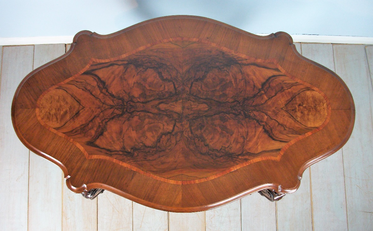 A very Fine 19th Century Italian Walnut Occasional Centre Table